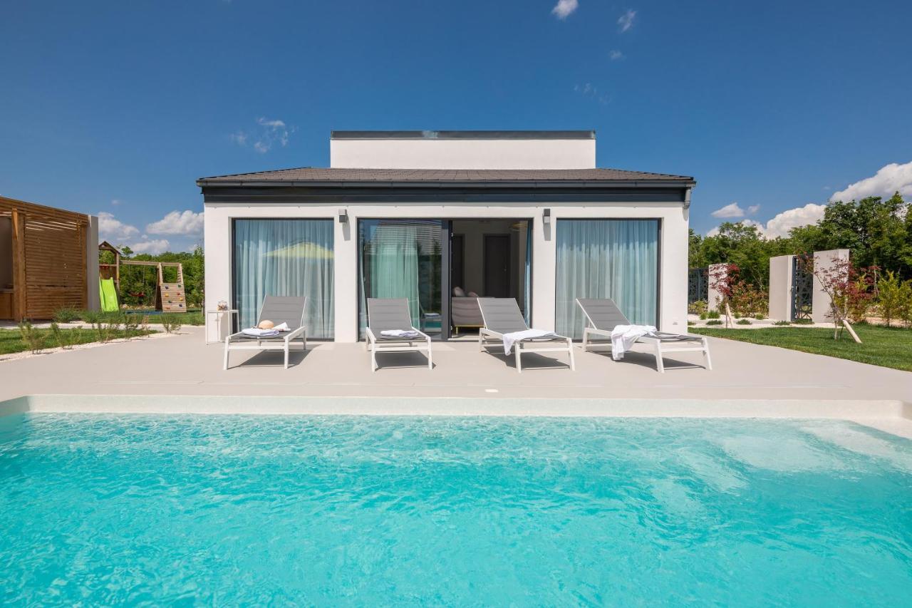 Bandelli Villas Oklaj المظهر الخارجي الصورة