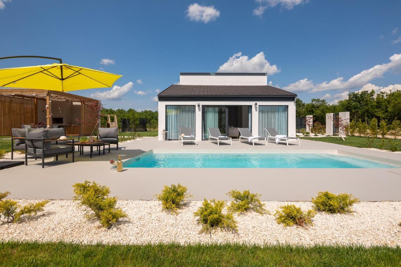Bandelli Villas Oklaj المظهر الخارجي الصورة