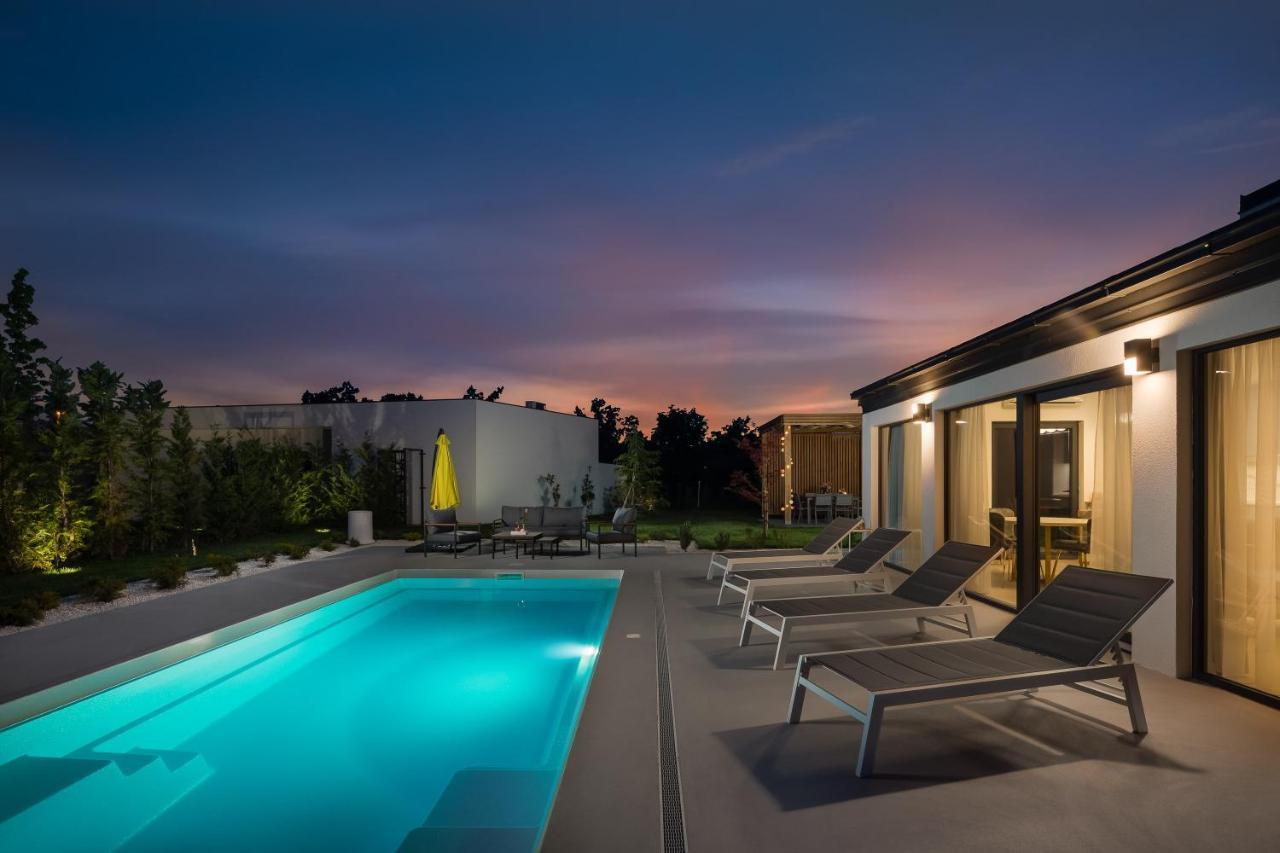 Bandelli Villas Oklaj المظهر الخارجي الصورة