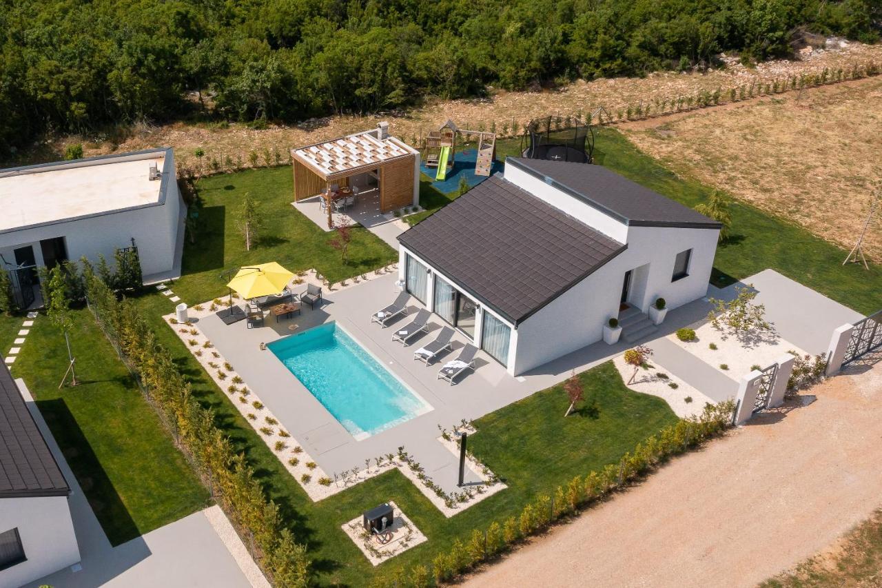 Bandelli Villas Oklaj المظهر الخارجي الصورة