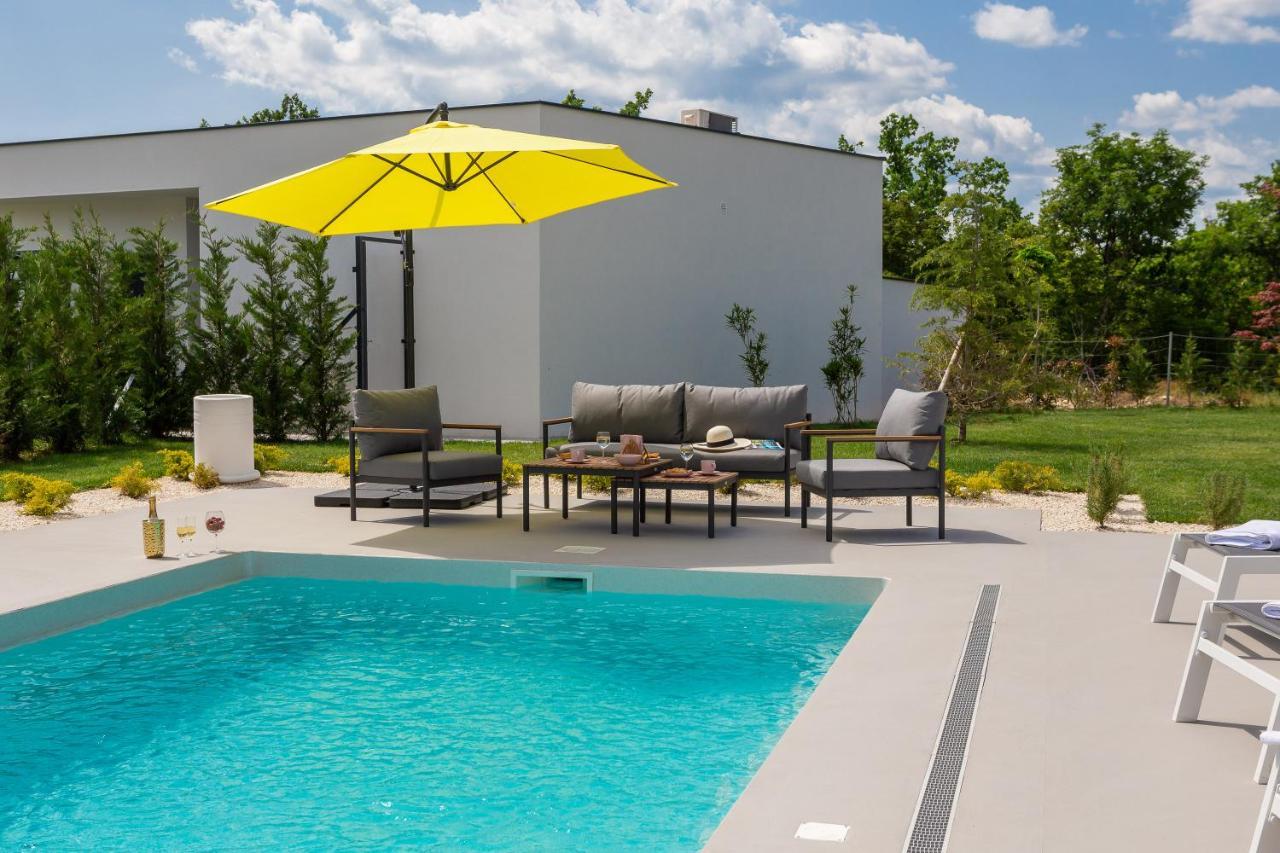 Bandelli Villas Oklaj المظهر الخارجي الصورة
