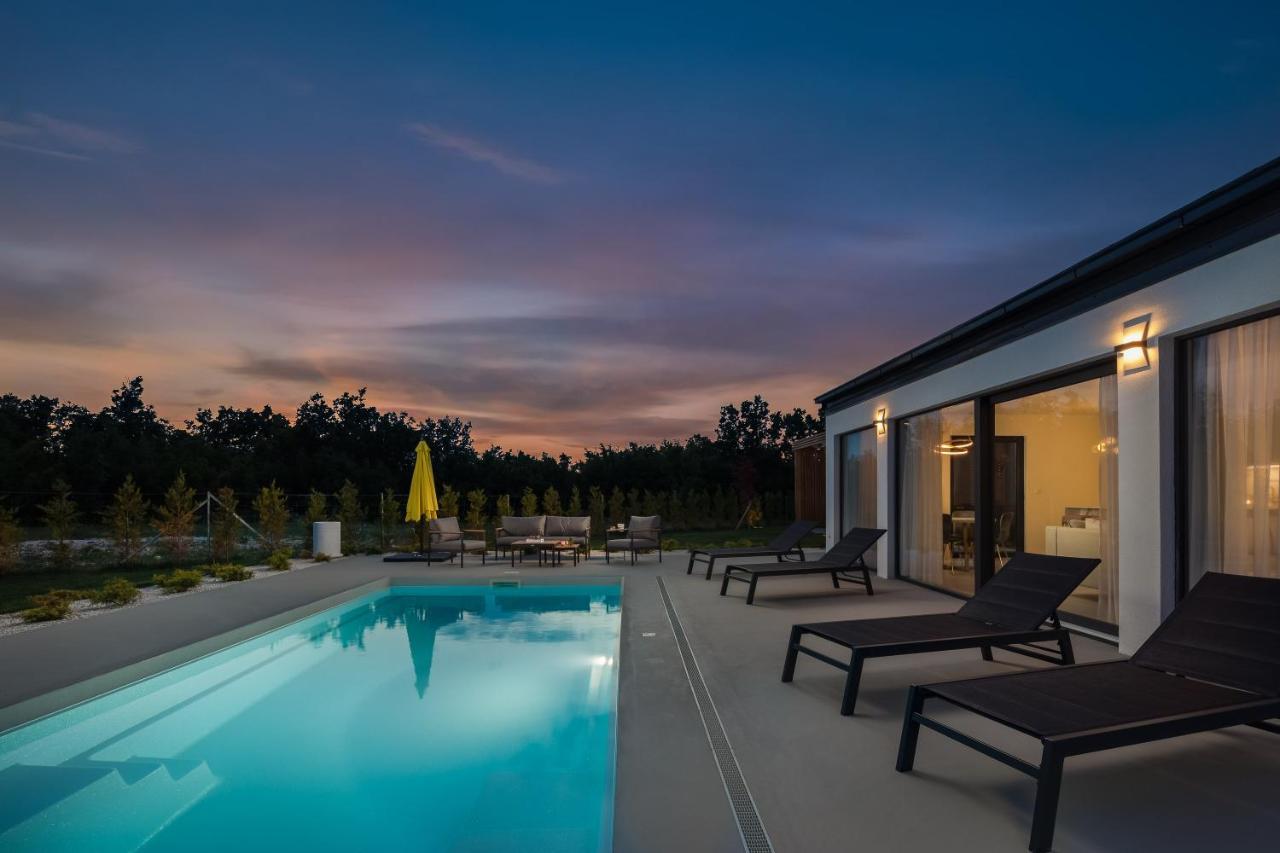 Bandelli Villas Oklaj المظهر الخارجي الصورة